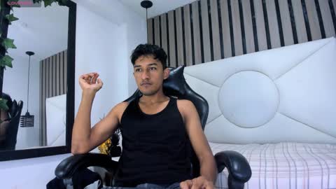 natzuki_ online show from 02-17-26, 12:01