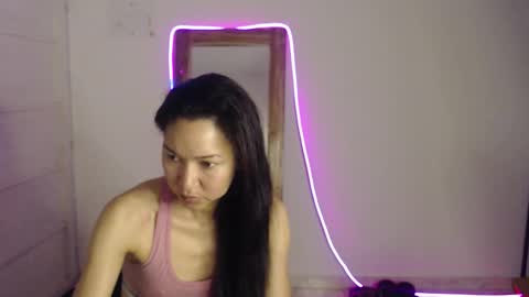 Stella Mcqueen online show from 03-21-26, 09:36