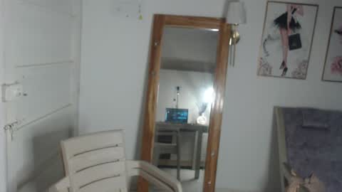 Snapshot of natzumi_mcqueen chatting on 05-31-26, 11:50 Stella Mcqueen online show from 05-31-26, 11:50