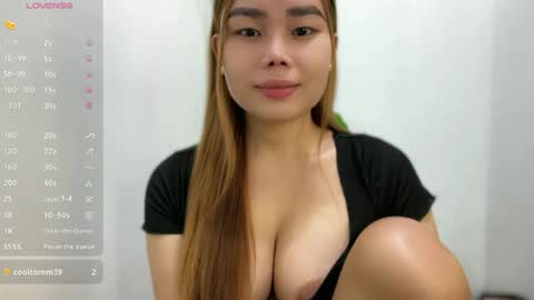 Snapshot of natzumiee_ chatting on 03-01-26, 05:37 Shuvee Keiko Half Japanese Half Pinay online show from 03-01-26, 05:37