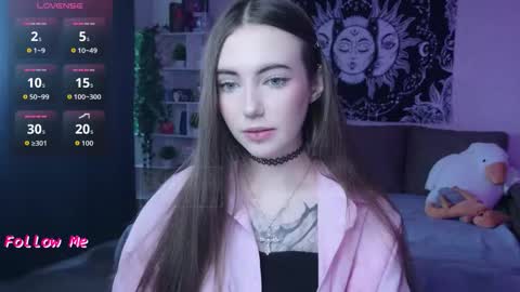 Snapshot of naugghtynikki chatting on 10-24-25, 05:04 Nikki online show from 10-24-25, 05:04