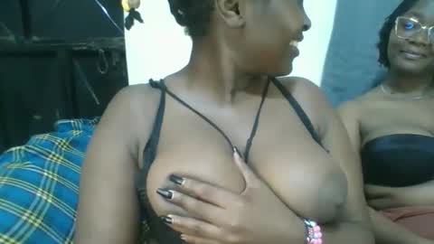 Snapshot of naughti_garlie chatting on 09-26-25, 01:15 naughti_garlie online show from 09-26-25, 01:15