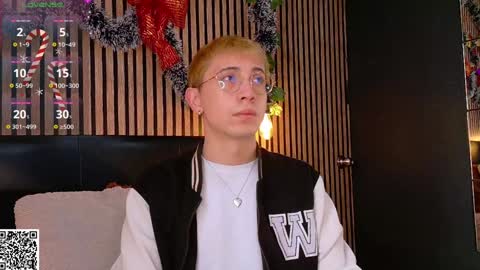 Christopher  Chris online show from 12-21-24, 12:38