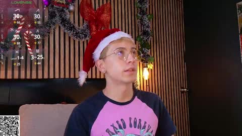 Christopher  Chris online show from 12-22-24, 11:54