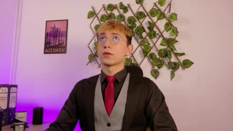 Christopher  Chris online show from 02-10-26, 01:48