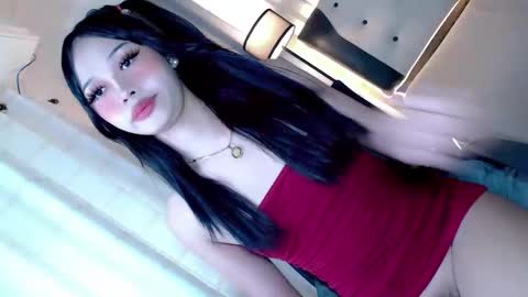 Snapshot of naughty_cutiepie chatting on 05-30-26, 02:08 itsyourgirl kiara online show from 05-30-26, 02:08