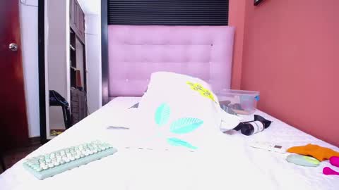 SASHA  online show from 02-21-25, 01:55