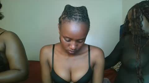 naughty_ellaa online show from 09-24-25, 06:22