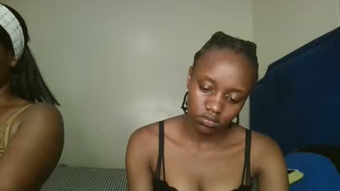 naughty_ellaa online show from 09-29-25, 05:29