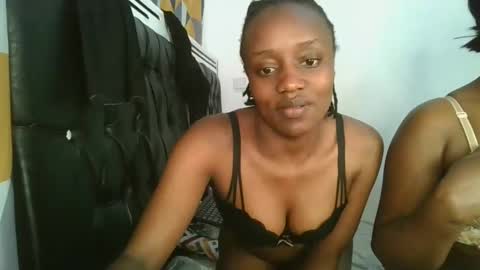 naughty_ellaa online show from 10-11-25, 06:06