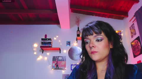 Em  please help me reach 100 thumbs up 3 online show from 01-18-25, 01:30