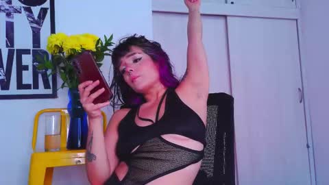 Em  please help me reach 100 thumbs up 3 online show from 10-18-25, 08:31