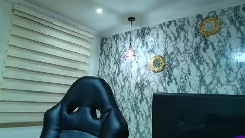 Snapshot of naughty_kittenm chatting on 02-28-25, 11:14 Kitten online show from 02-28-25, 11:14