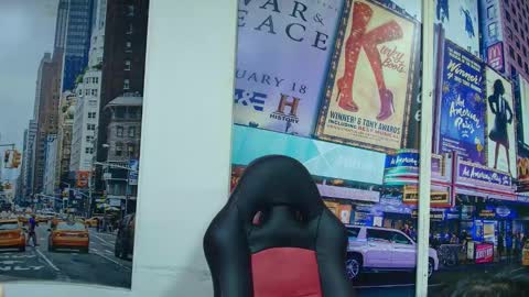 Snapshot of naughty_kittenm chatting on 09-12-25, 11:32 Kitten online show from 09-12-25, 11:32