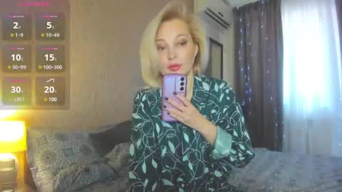 Snapshot of naughty_milena chatting on 02-18-25, 02:16 Milena  online show from 02-18-25, 02:16