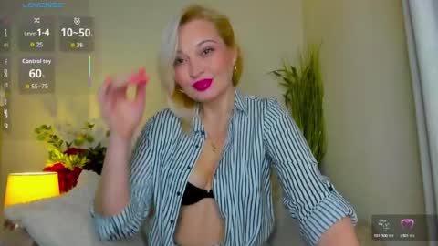 Milena  online show from 04-28-26, 06:46