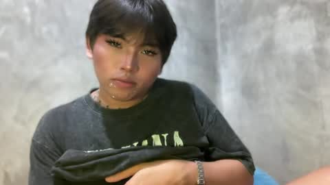 Snapshot of naughty_mj chatting on 06-11-26, 08:18 naughty_mj online show from 06-11-26, 08:18