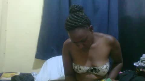 Snapshot of naughty_slender2 chatting on 05-08-26, 01:49 jn online show from 05-08-26, 01:49