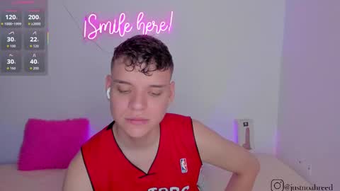 Snapshot of naughty_twink_ chatting on 02-14-26, 01:46 Noah online show from 02-14-26, 01:46