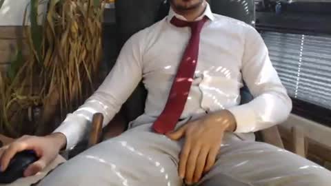 naughty pervert masterboy online show from 03-11-25, 07:37