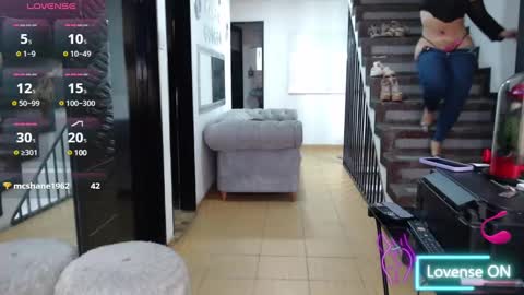 Mariana online show from 03-08-25, 02:19