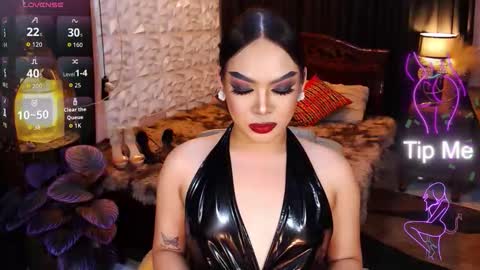 Snapshot of naughtyfridah chatting on 05-07-26, 06:46 naughtyfridah online show from 05-07-26, 06:46