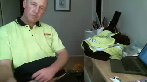 Snapshot of naughtyfro37 chatting on 05-19-26, 07:04 whatever you want it to be online show from 05-19-26, 07:04