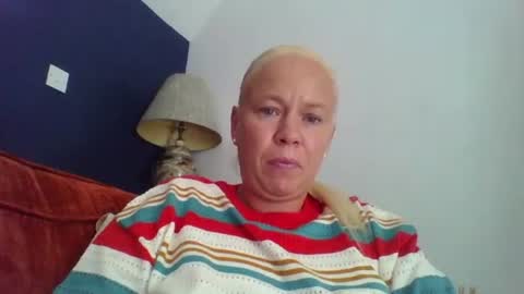 Snapshot of naughtyjennyblondeuk chatting on 07-21-26, 03:03 naughtyjennyblondeuk online show from 07-21-26, 03:03