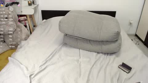 Snapshot of naughtykiss22 chatting on 01-05-25, 01:47 Chris online show from 01-05-25, 01:47