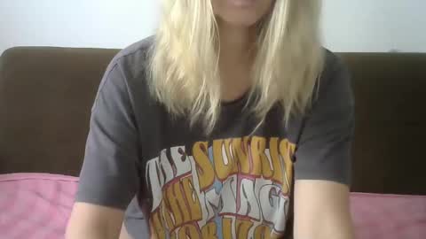 Snapshot of naughtykitten94 chatting on 12-08-24, 11:14 Chris online show from 12-08-24, 11:14