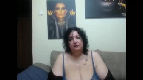 Snapshot of naughtykorin chatting on 06-05-26, 06:35 korin online show from 06-05-26, 06:35