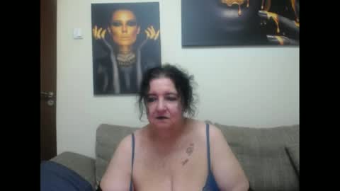 Snapshot of naughtykorin chatting on 06-11-26, 07:12 korin online show from 06-11-26, 07:12
