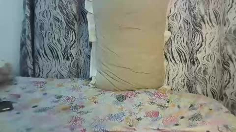 Snapshot of naughtylisah chatting on 11-01-25, 05:53 naughtylisah online show from 11-01-25, 05:53