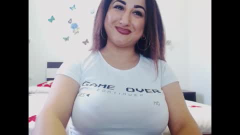 Snapshot of naughtymaya4you chatting on 10-06-25, 11:18 naughtymaya4you online show from 10-06-25, 11:18