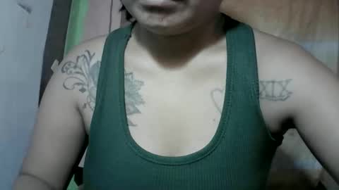 naughtymom_33 online show from 11-04-25, 08:08