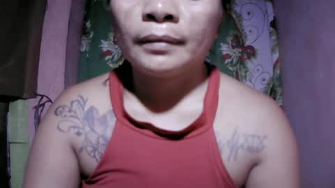 Snapshot of naughtymom_33 chatting on 06-14-26, 01:14 naughtymom_33 online show from 06-14-26, 01:14