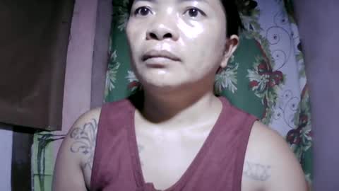 Snapshot of naughtymom_33 chatting on 06-16-26, 10:34 naughtymom_33 online show from 06-16-26, 10:34