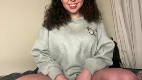 Snapshot of naughtynymph89 chatting on 01-10-26, 02:46 Nadia online show from 01-10-26, 02:46