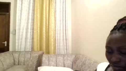 naughtyqueen12 online show from 03-09-25, 05:17