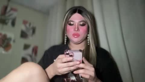 Rose Wilson online show from 03-11-25, 05:38