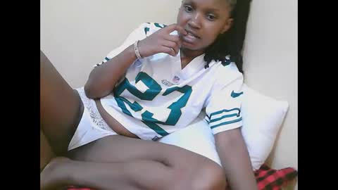 naughtyqueen online show from 10-12-25, 10:53