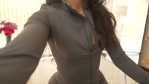 Snapshot of naughtysammx chatting on 02-02-25, 05:48 Naughty Samm online show from 02-02-25, 05:48