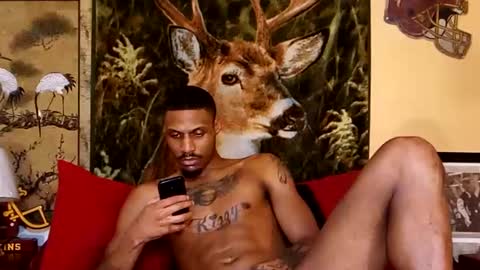 Snapshot of naughtyy_ken chatting on 01-28-25, 02:00 Mekhi or Khi online show from 01-28-25, 02:00