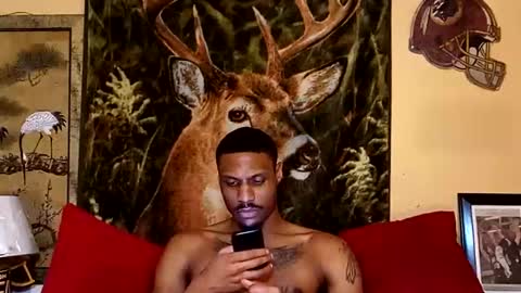 Snapshot of naughtyy_ken chatting on 02-10-25, 07:17 Mekhi or Khi online show from 02-10-25, 07:17