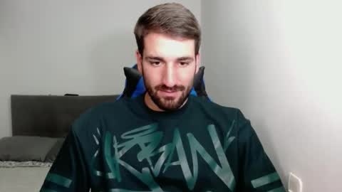 Snapshot of naugthy18boy chatting on 01-29-25, 07:53 Nico online show from 01-29-25, 07:53