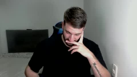 Snapshot of naugthy18boy chatting on 03-04-25, 02:32 Nico online show from 03-04-25, 02:32