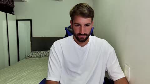 Snapshot of naugthy18boy chatting on 02-04-26, 08:25 Nico online show from 02-04-26, 08:25