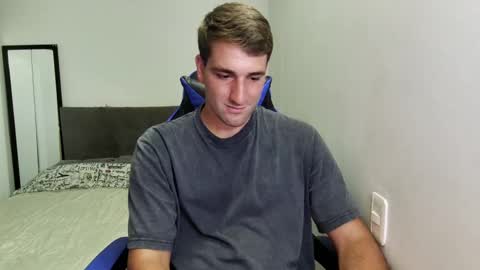 Snapshot of naugthy18boy chatting on 03-10-26, 08:03 Nico online show from 03-10-26, 08:03