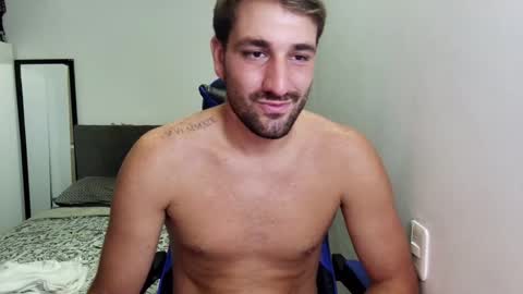 Snapshot of naugthy18boy chatting on 03-19-26, 07:40 Nico online show from 03-19-26, 07:40