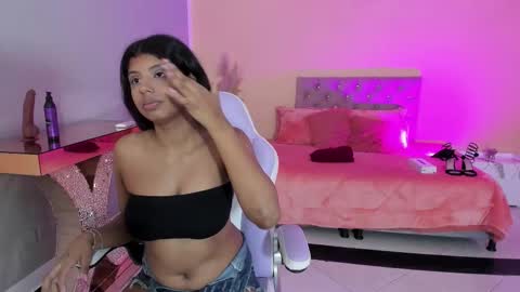 naugthy_brunette_ online show from 02-04-26, 02:50